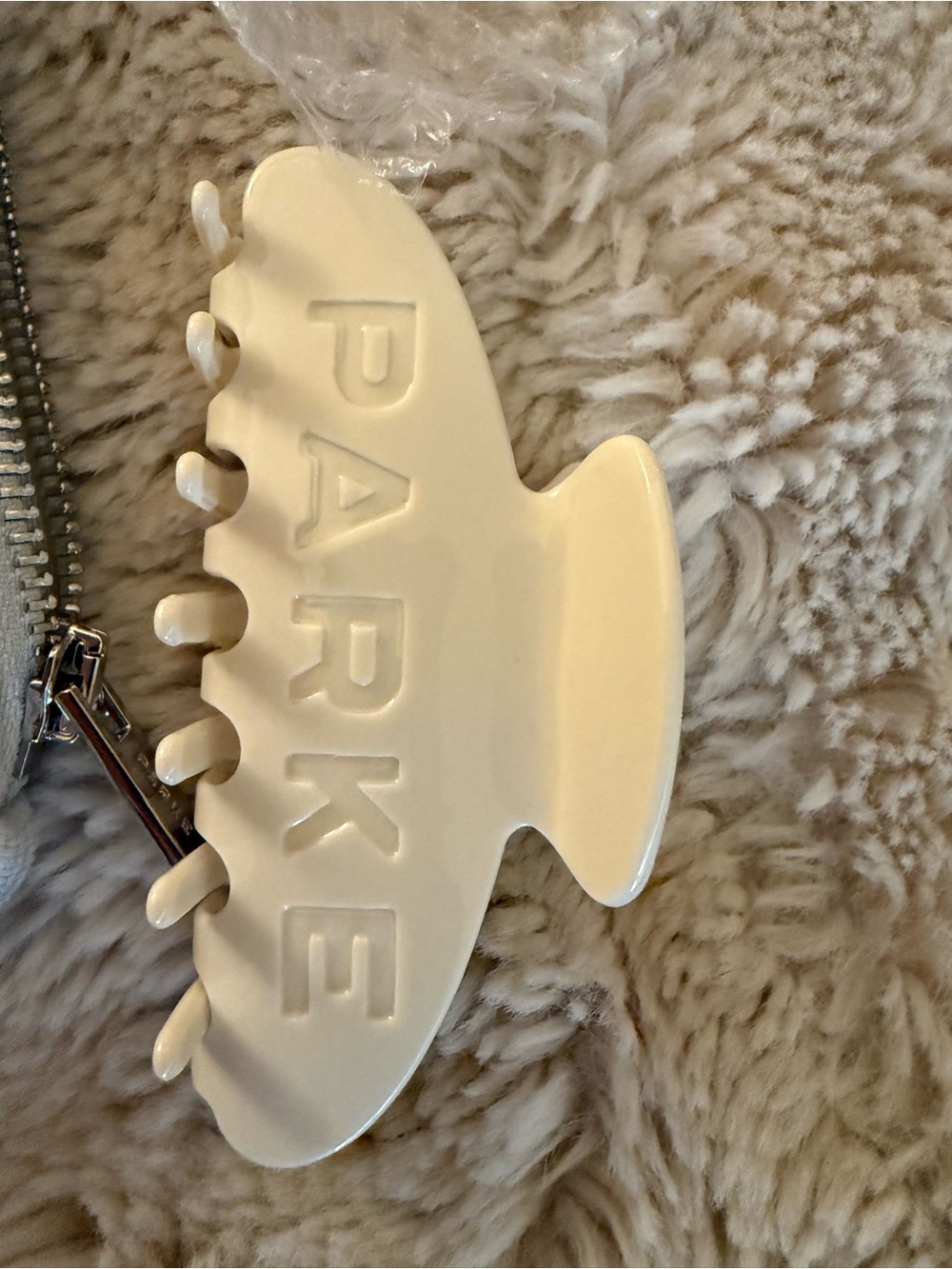 PARKER Cream Hair Claw Clip - Neutral Cream Hair Accessory